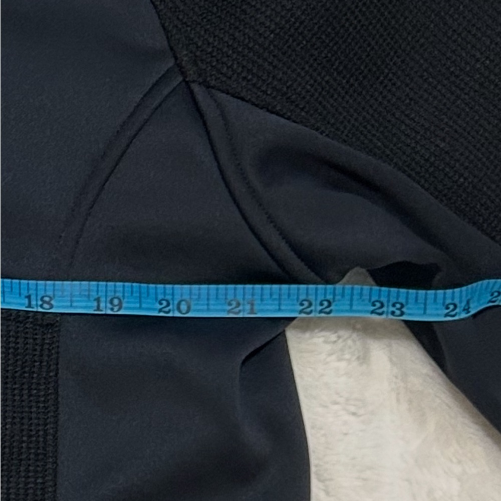 Men’s Pullover Spyder Performance Size Large - image 6